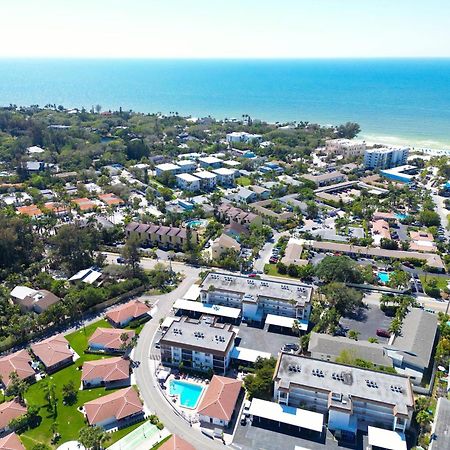 Updated Condo With Pool, Walk To Crescent Beach & Restaurants! 萨拉索塔 外观 照片