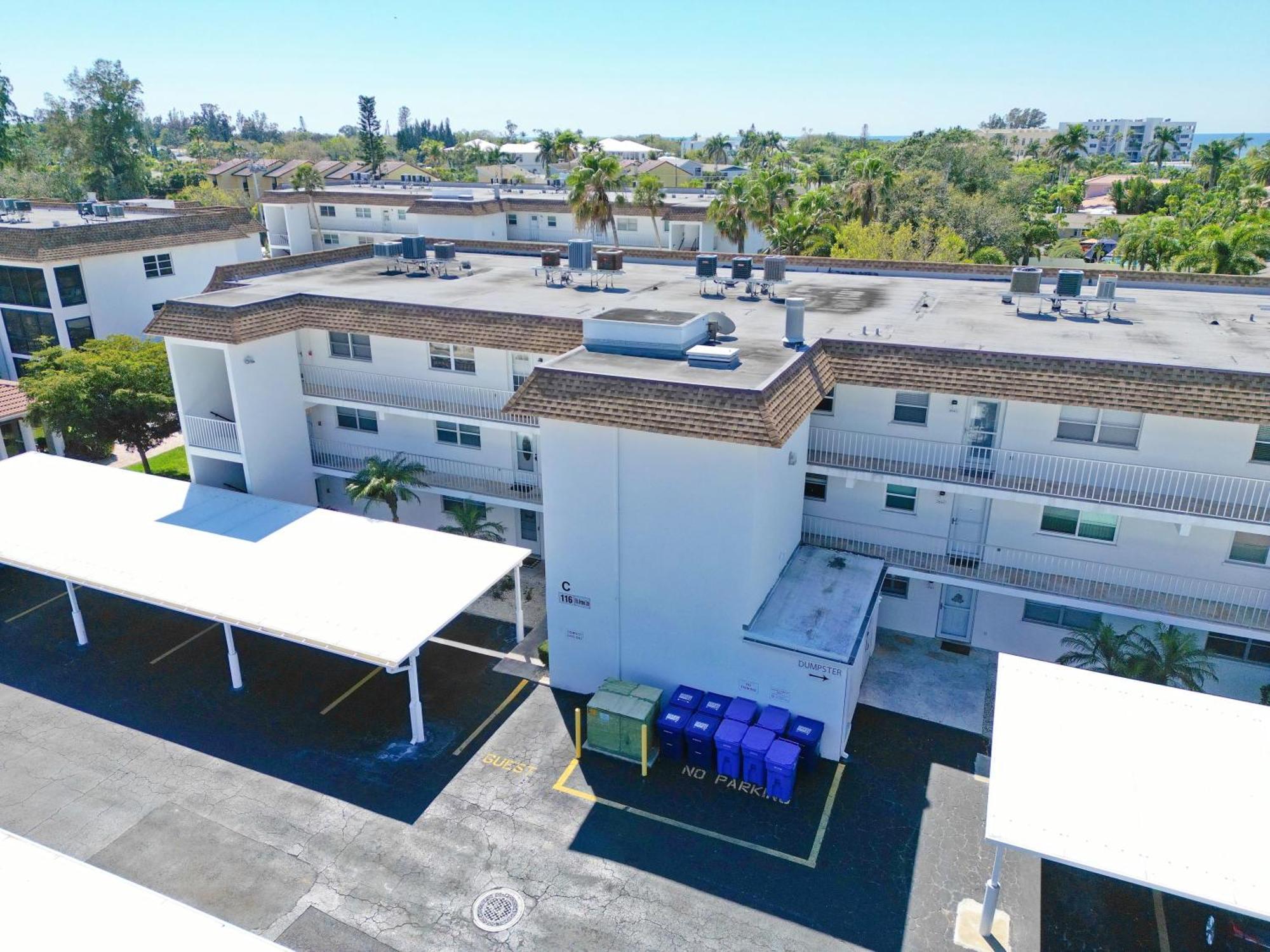 Updated Condo With Pool, Walk To Crescent Beach & Restaurants! 萨拉索塔 外观 照片