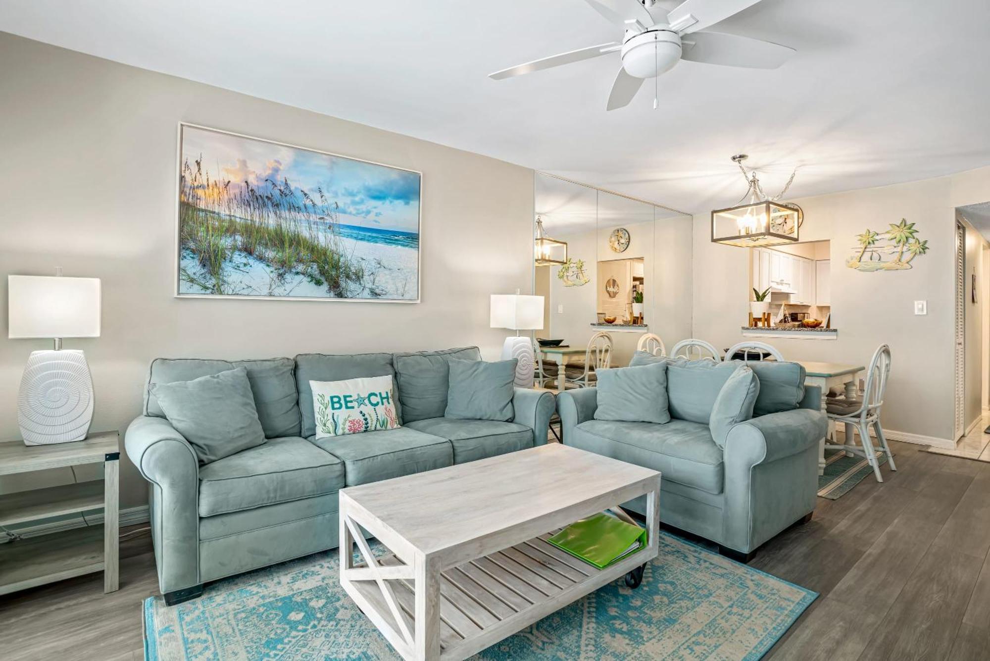 Updated Condo With Pool, Walk To Crescent Beach & Restaurants! 萨拉索塔 外观 照片